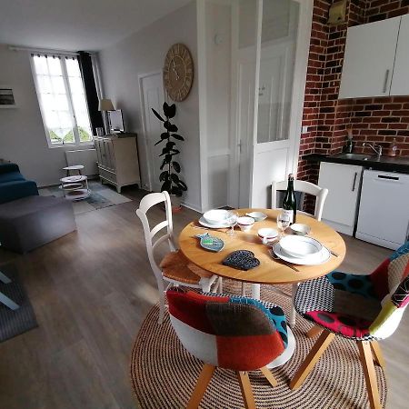 A La "Georgette" Et Son Jardin Avec Parking Villers-sur-Mer Exterior foto